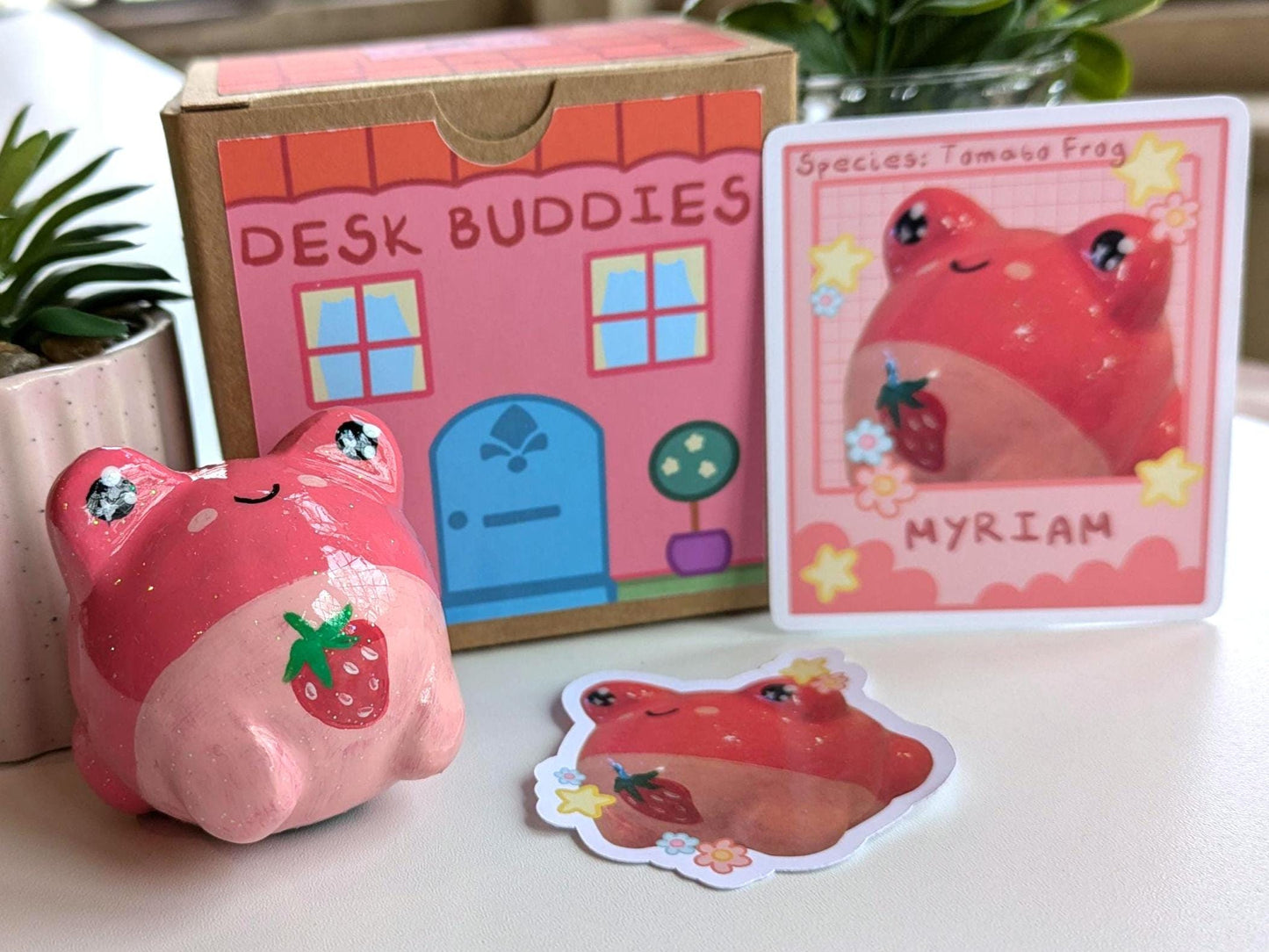 Desk Buddies- Desk Friend, Desk Buddy, Shelf Ornament, Office Ornament, Kawaii Figurine, Cute Figurine, Worry Pet, Hand made, Clay Pet
