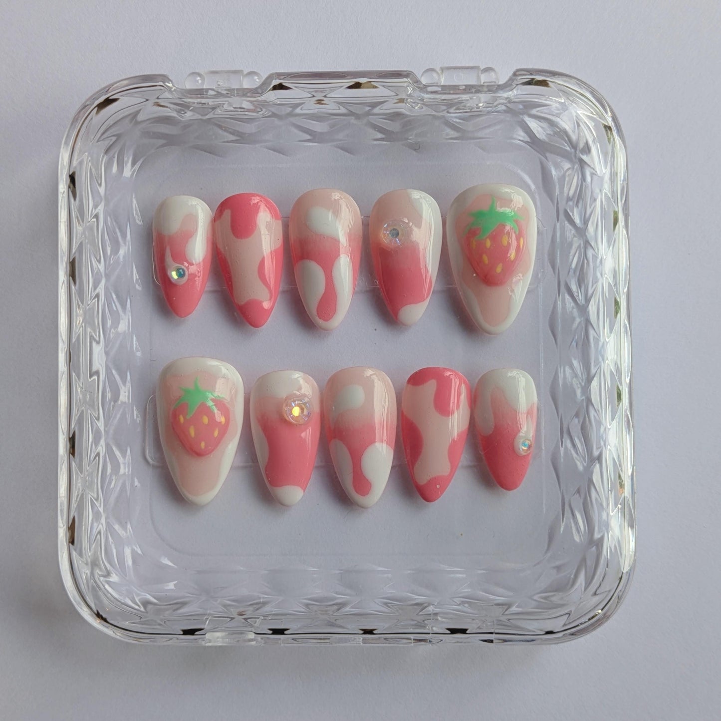Strawberry Milkshake Press on Nails-Hand painted Nails, Cute nails, Kawaii Nails, Strawb Nails, Kawaii Press on, Gel Press On Nails, Pastel