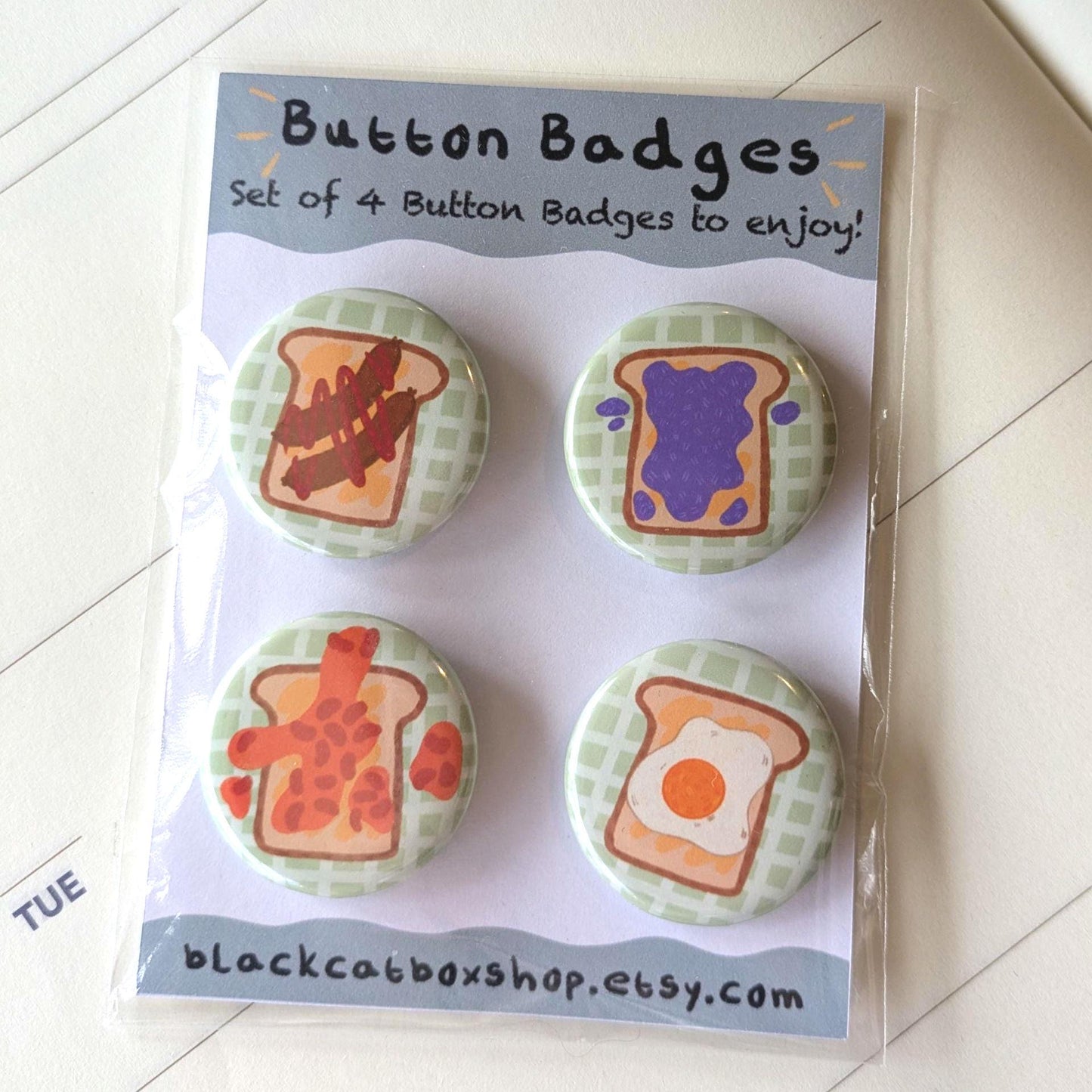 Toast Button Badges Set of 4 - Toast Badge, Beans on Toast badge, Bread Accessories, Food Pin Badge, Kawaii Food Pin Badge, Breakfast badge